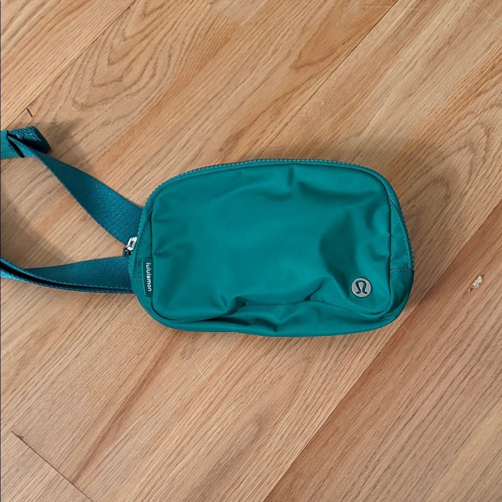 lululemon athletica Teal Crossbody Bag